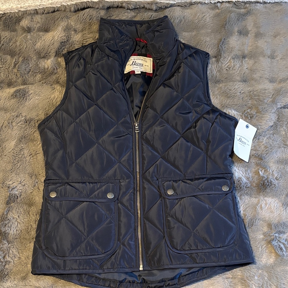 GH Bass quilted vest NWT size xs blue equestrian preppy